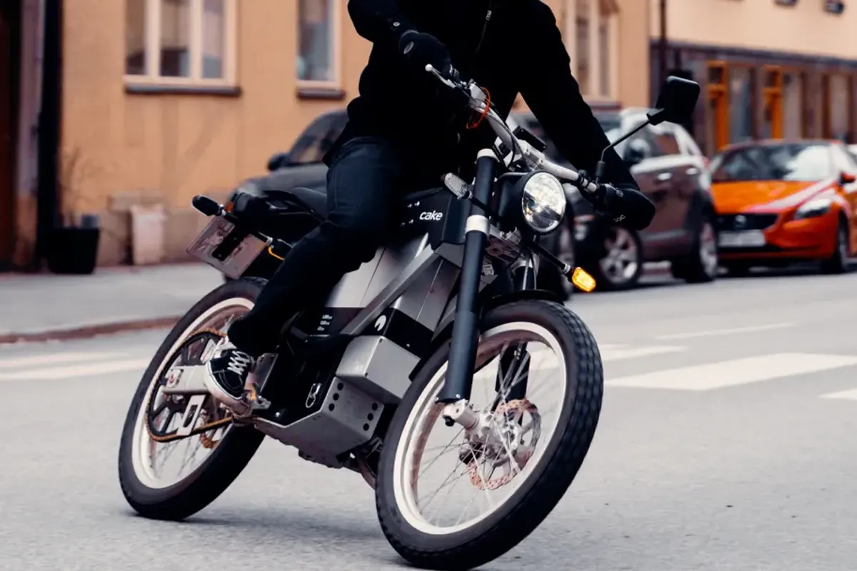 Beste top 7 elektrische crossmotoren - specificaties en details uitgelegd